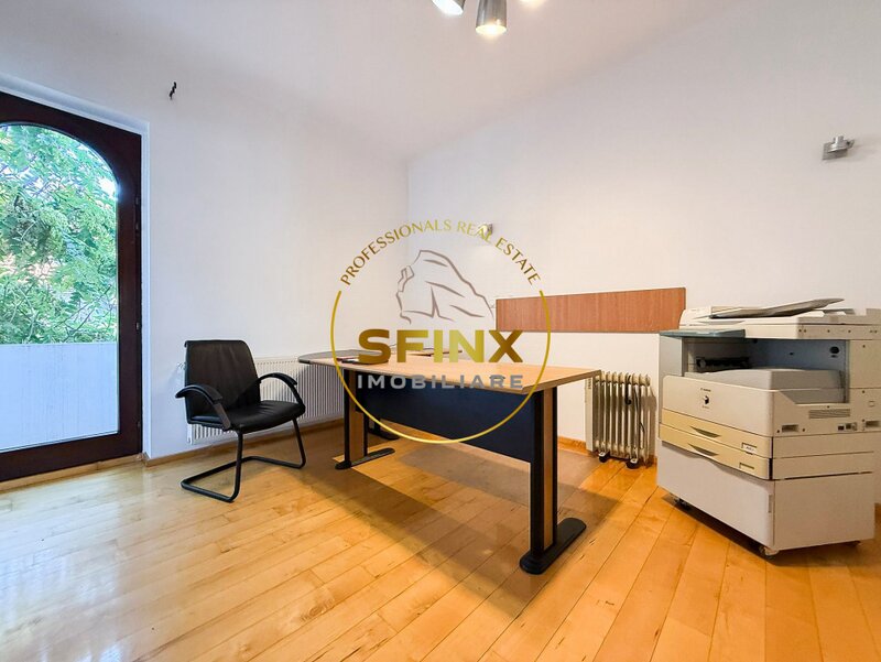 Cotroceni, 8 camere, curte proprie, firma.